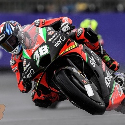 <p>Photos courtesy of<span>&nbsp;<strong>©</strong></span><strong>Aprilia Racing Team Gresini</strong></p>