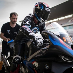 <p>Photos courtesy of<span>&nbsp;<strong><strong><strong>©BMW&nbsp;</strong></strong></strong></span><strong>Motorrad Motorsport</strong></p>