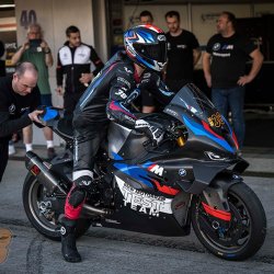 <p>Photos courtesy of<span>&nbsp;<strong><strong><strong>©BMW&nbsp;</strong></strong></strong></span><strong>Motorrad Motorsport</strong></p>