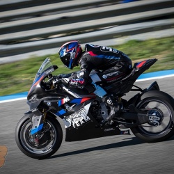 <p>Photos courtesy of<span>&nbsp;<strong><strong><strong>©BMW&nbsp;</strong></strong></strong></span><strong>Motorrad Motorsport</strong></p>